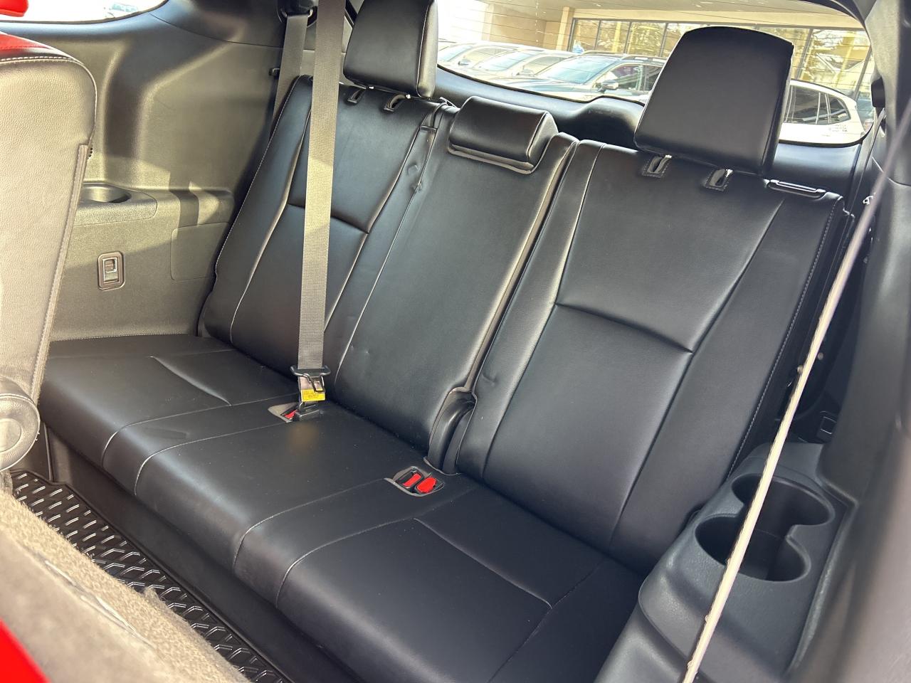 2022 Toyota Highlander XSE, RARE COLOR COMBO *BELLEVILLE 613-961-8848* Photo