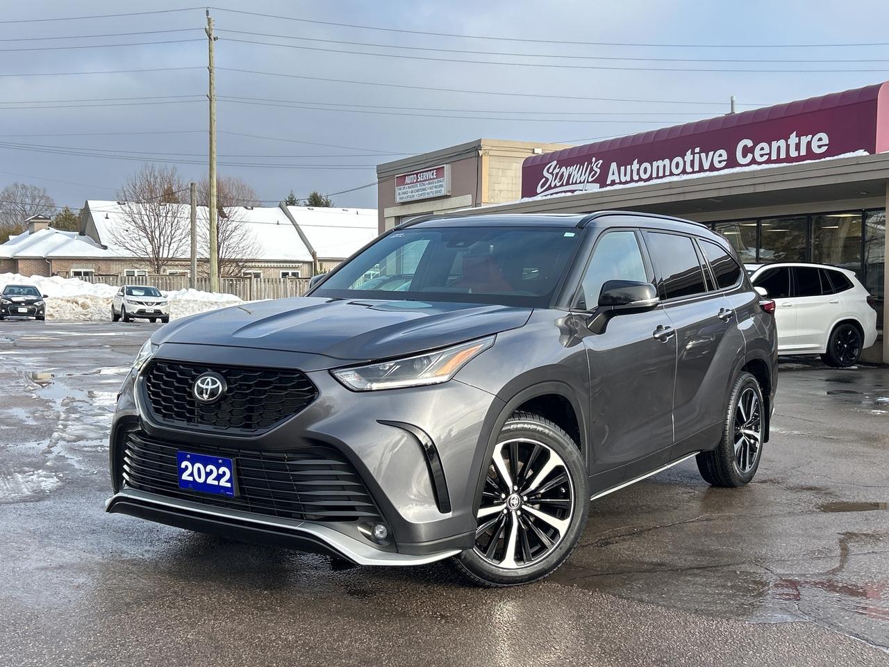 2022 Toyota Highlander XSE, RARE COLOR COMBO *BELLEVILLE 613-961-8848* Photo