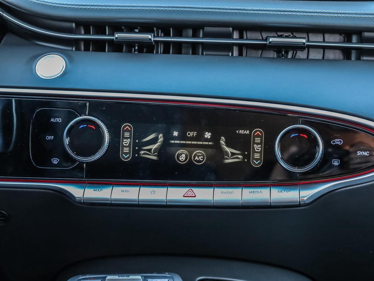2025 Genesis GV70  Photo