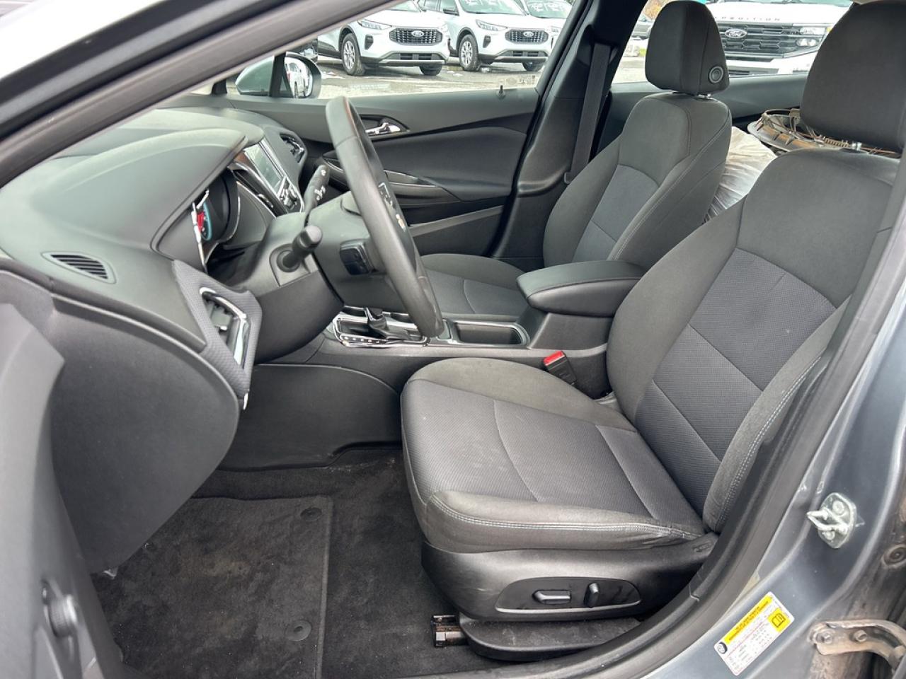 2018 Chevrolet Cruze LT Auto 4dr Sedan Photo