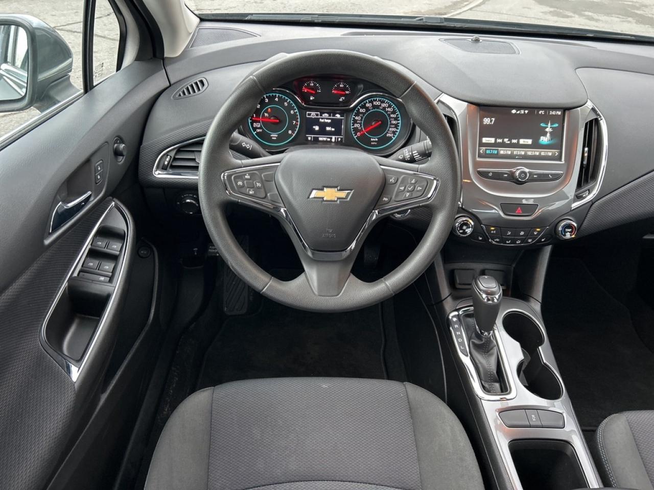 2018 Chevrolet Cruze LT Auto 4dr Sedan Photo