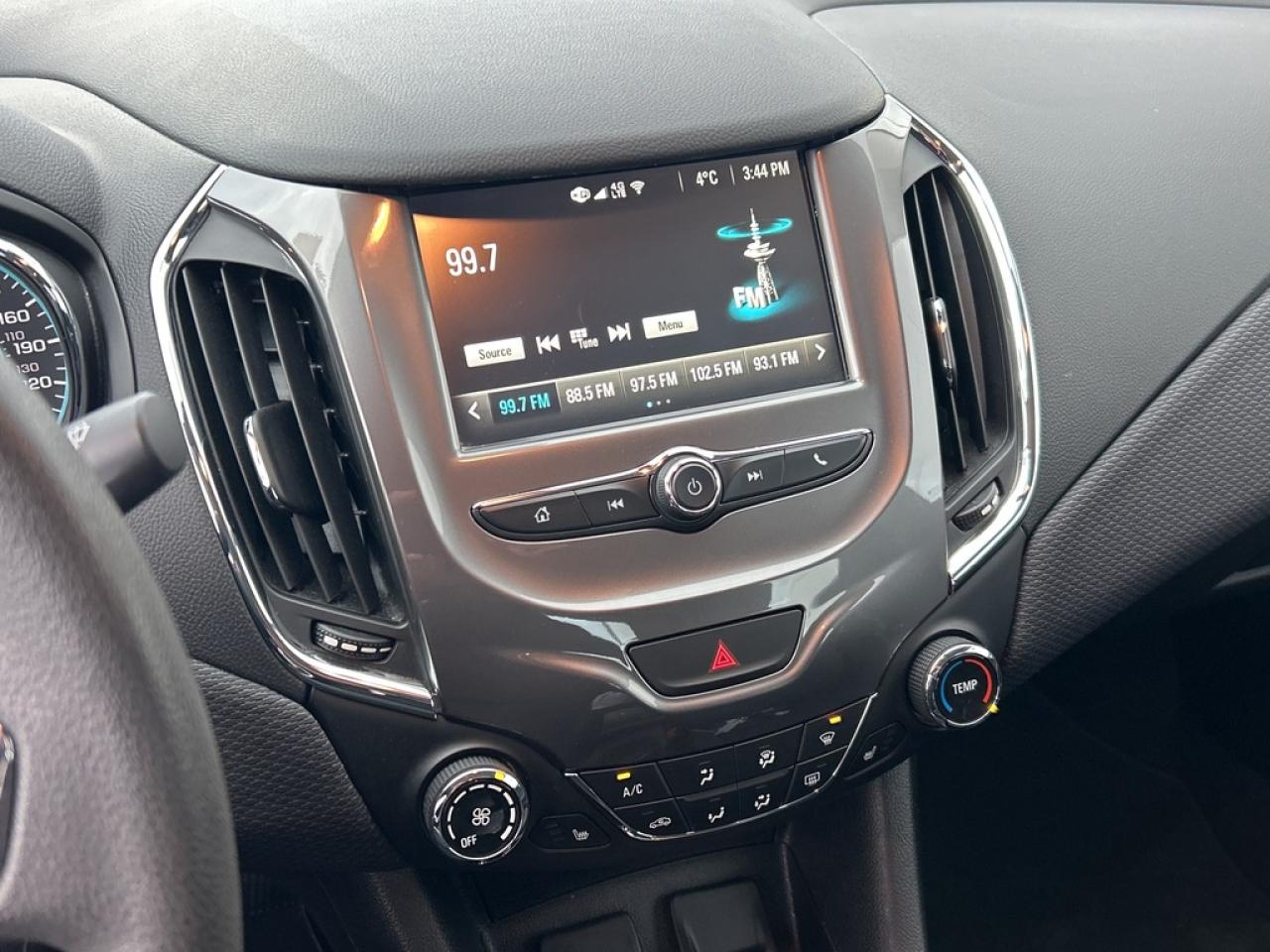 2018 Chevrolet Cruze LT Auto 4dr Sedan Photo