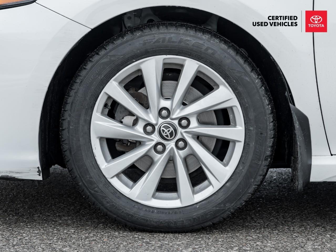 2022 Toyota Camry SE 4dr All-Wheel Drive Sedan Photo