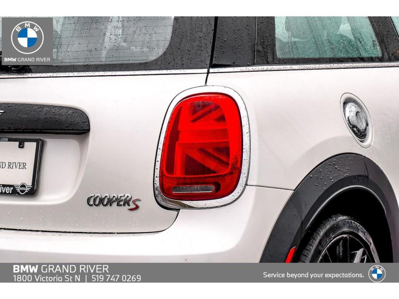 2024 MINI 3 Door Cooper S 2dr Hatchback Photo4