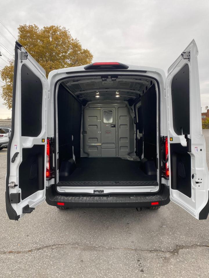2026 Ford Transit-250 Cargo Base Rear-Wheel Drive Medium Roof Van 148 in. WB Photo