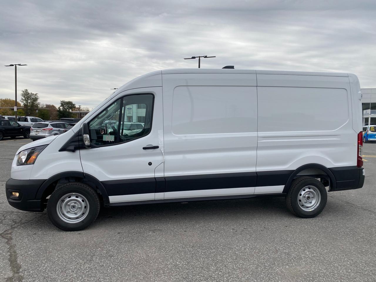 2026 Ford Transit-250 Cargo Base Rear-Wheel Drive Medium Roof Van 148 in. WB Photo