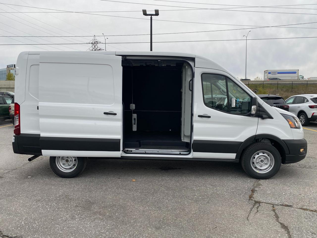 2026 Ford Transit-250 Cargo Base Rear-Wheel Drive Medium Roof Van 148 in. WB Photo