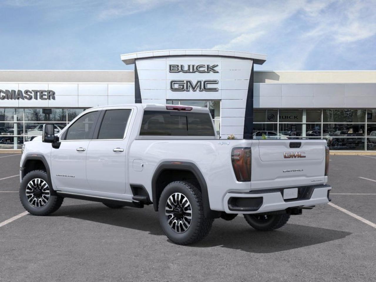 2026 GMC SIERRA 2500HD Crew Cab Standard Box 4-Wheel Drive Denali Ultimate Photo3