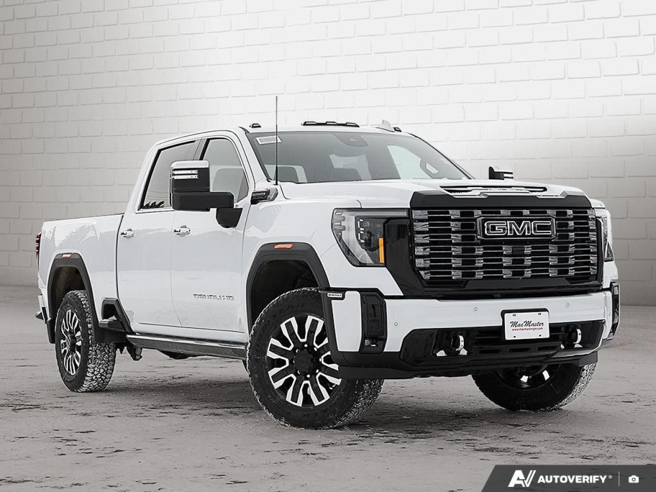 2026 GMC SIERRA 2500HD Crew Cab Standard Box 4-Wheel Drive Denali Ultimate Photo