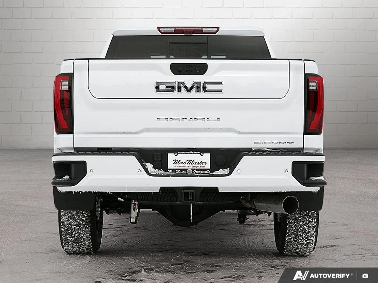 2026 GMC SIERRA 2500HD Crew Cab Standard Box 4-Wheel Drive Denali Ultimate Photo