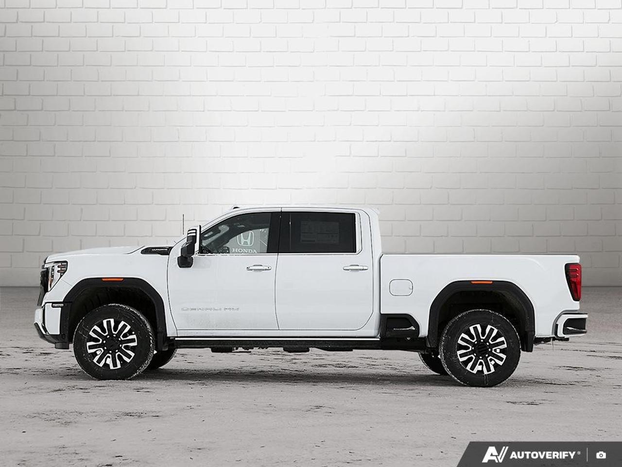 2026 GMC SIERRA 2500HD Crew Cab Standard Box 4-Wheel Drive Denali Ultimate Photo