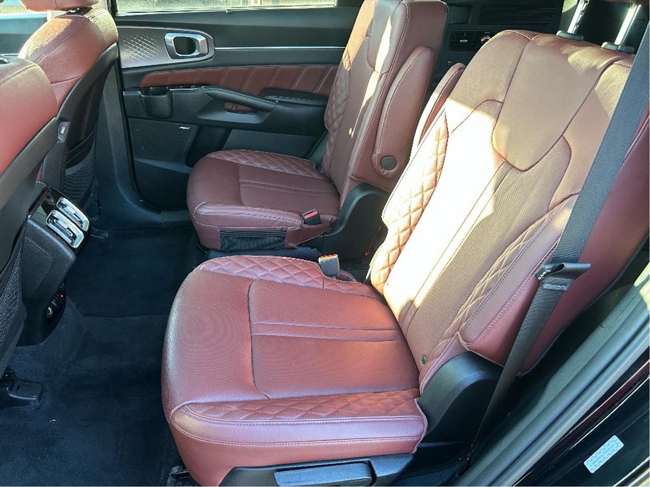 2022 Kia Sorento SX AWD w-Burgundy Leather   CLEAN CAR FAX Photo