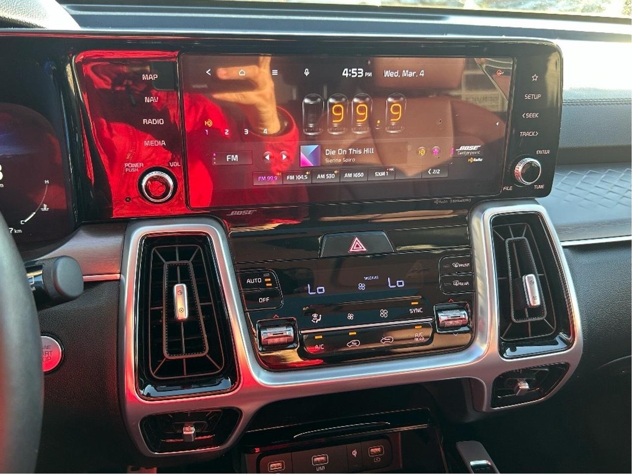 2022 Kia Sorento SX AWD w-Burgundy Leather   CLEAN CAR FAX Photo