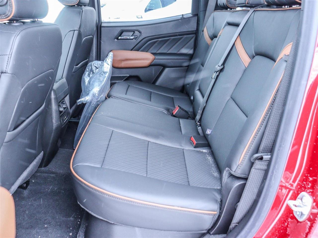 2026 GMC Canyon Crew Cab Short Box 4-Wheel Drive AT4 Photo