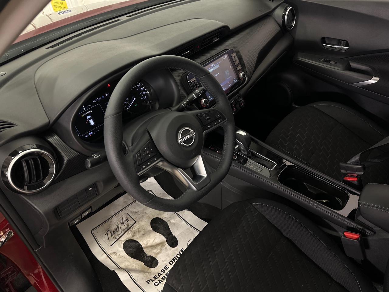 2024 Nissan Kicks SV 4dr Front-Wheel Drive Photo