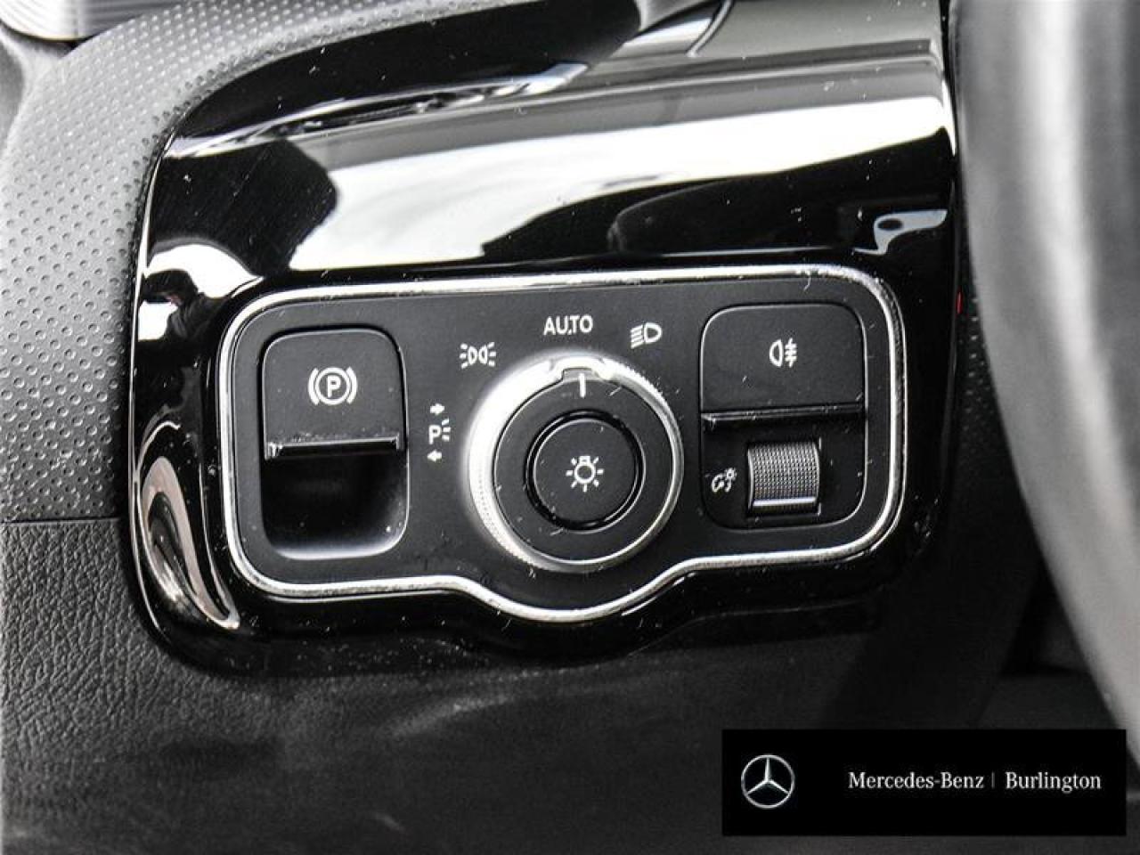 2022 Mercedes-Benz A-Class A 250 Photo