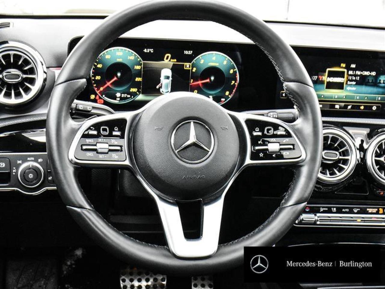 2022 Mercedes-Benz A-Class A 250 Photo