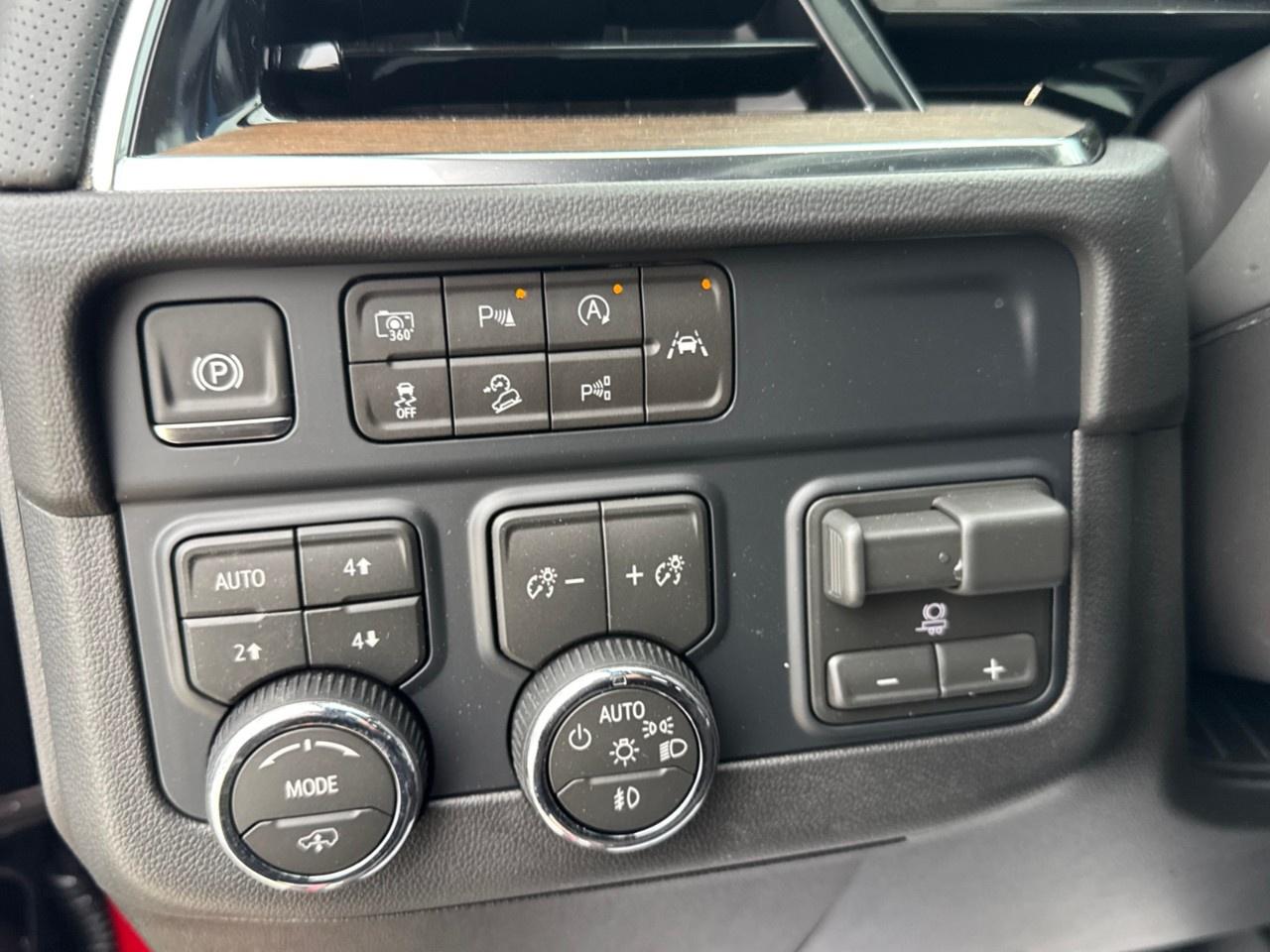 2026 Chevrolet Tahoe 4WD 4dr High Country Photo