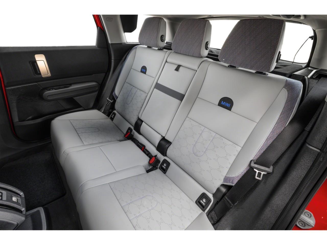 2025 MINI SE Countryman Base 4dr All-Wheel Drive ALL4 Sport Utility Photo