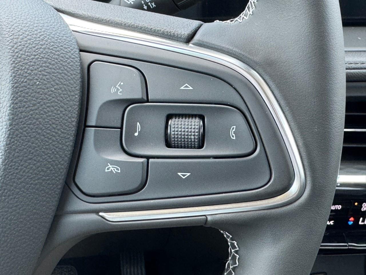 2025 Buick Encore GX Avenir AWD Photo