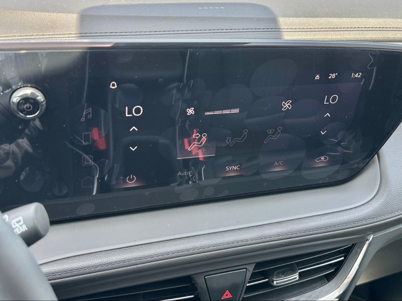 2025 Buick Encore GX Avenir AWD Photo