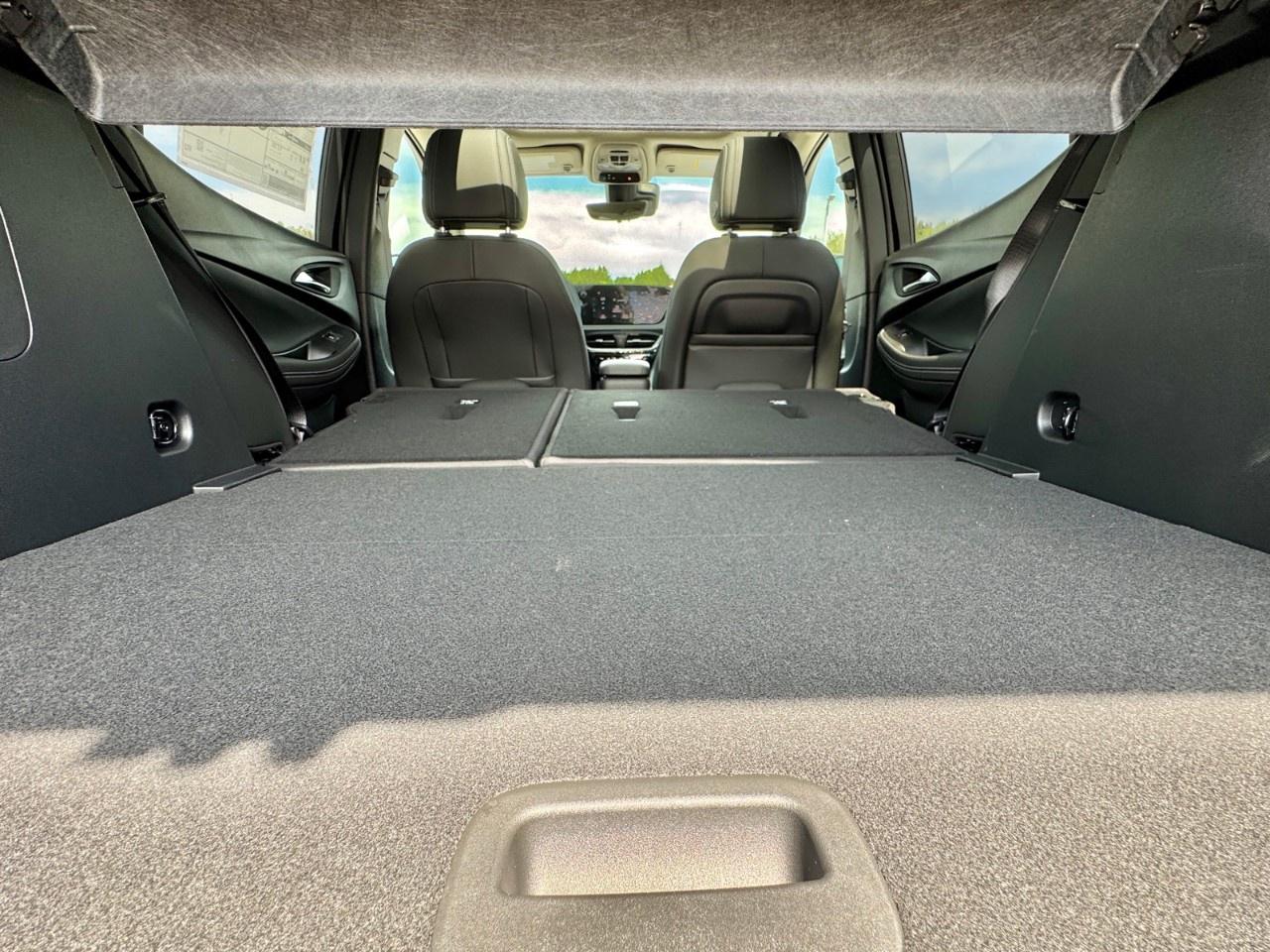 2025 Buick Encore GX Avenir AWD Photo