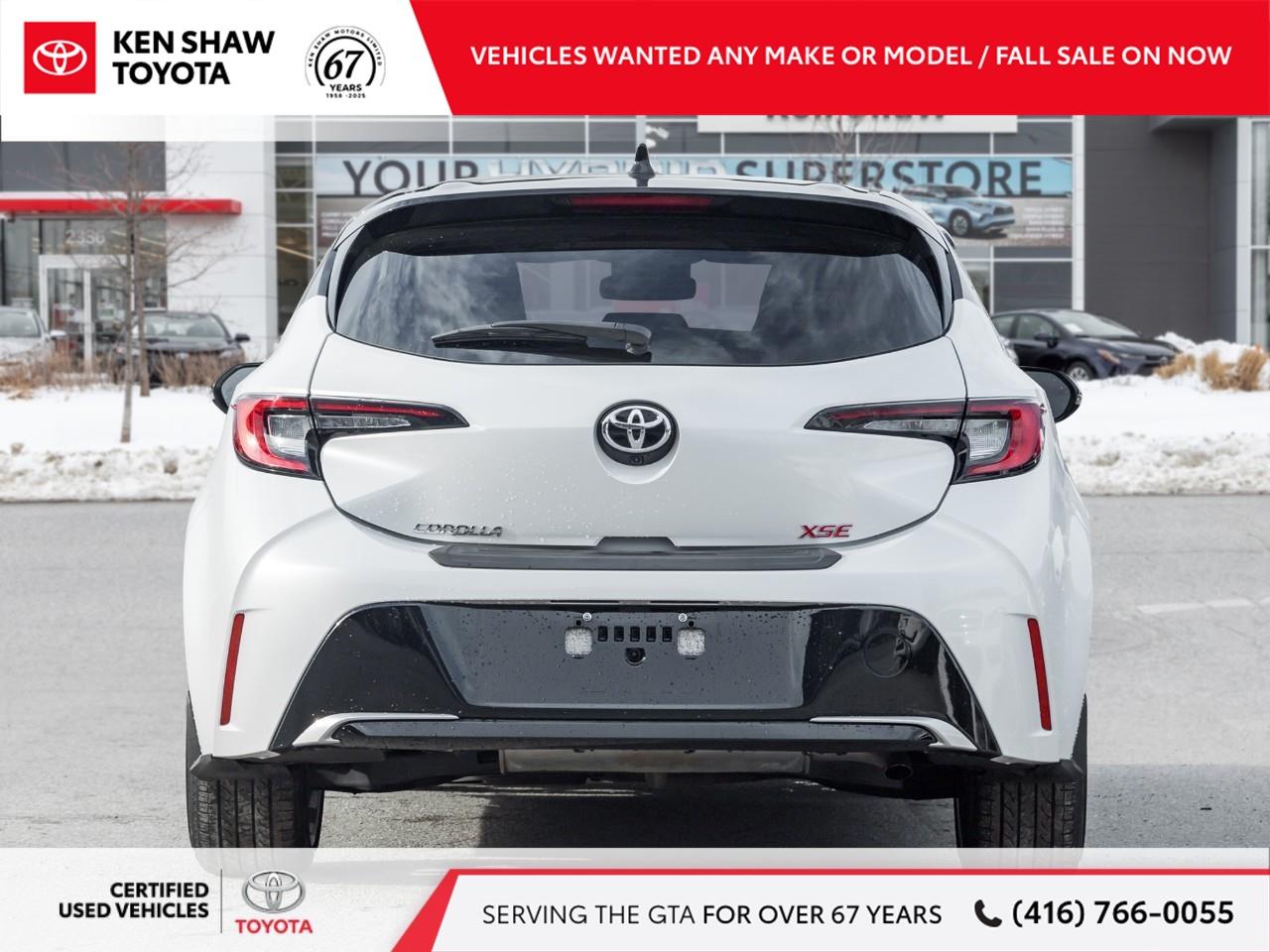 2023 Toyota Corolla Hatchback Base 5dr Photo