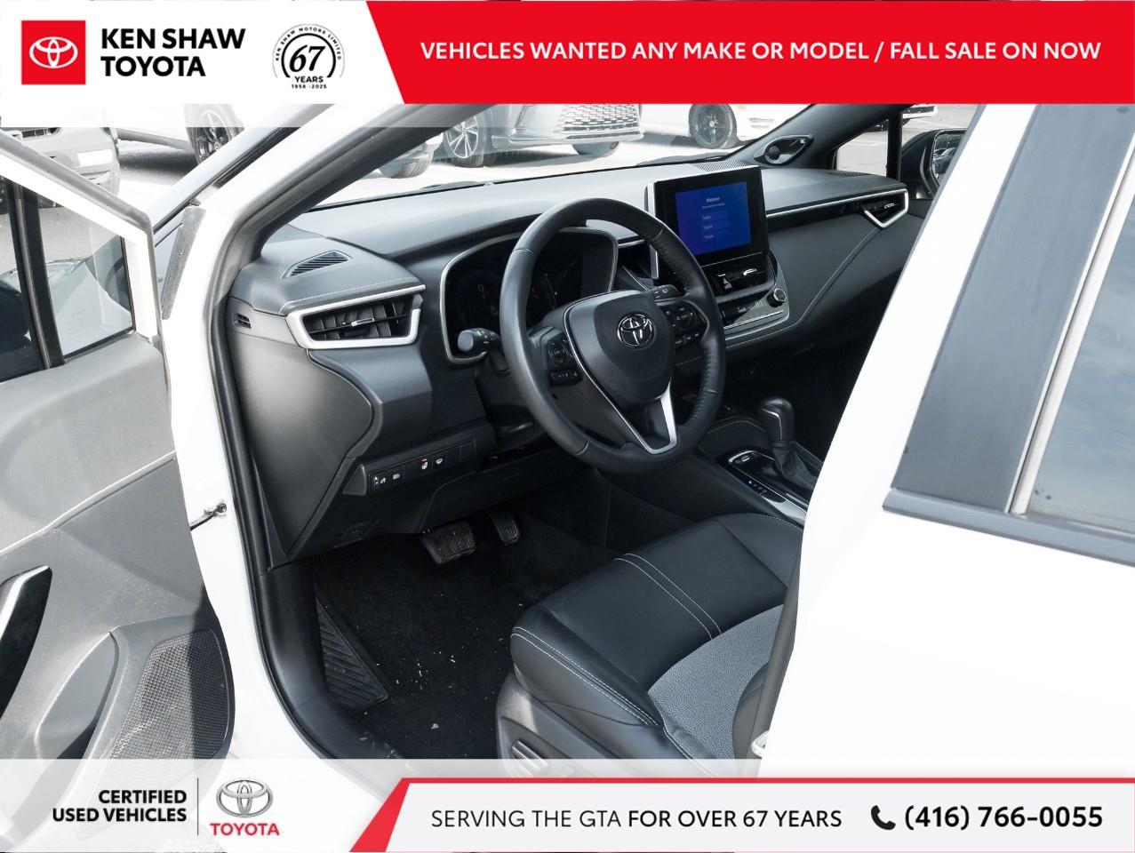 2023 Toyota Corolla Hatchback Base 5dr Photo