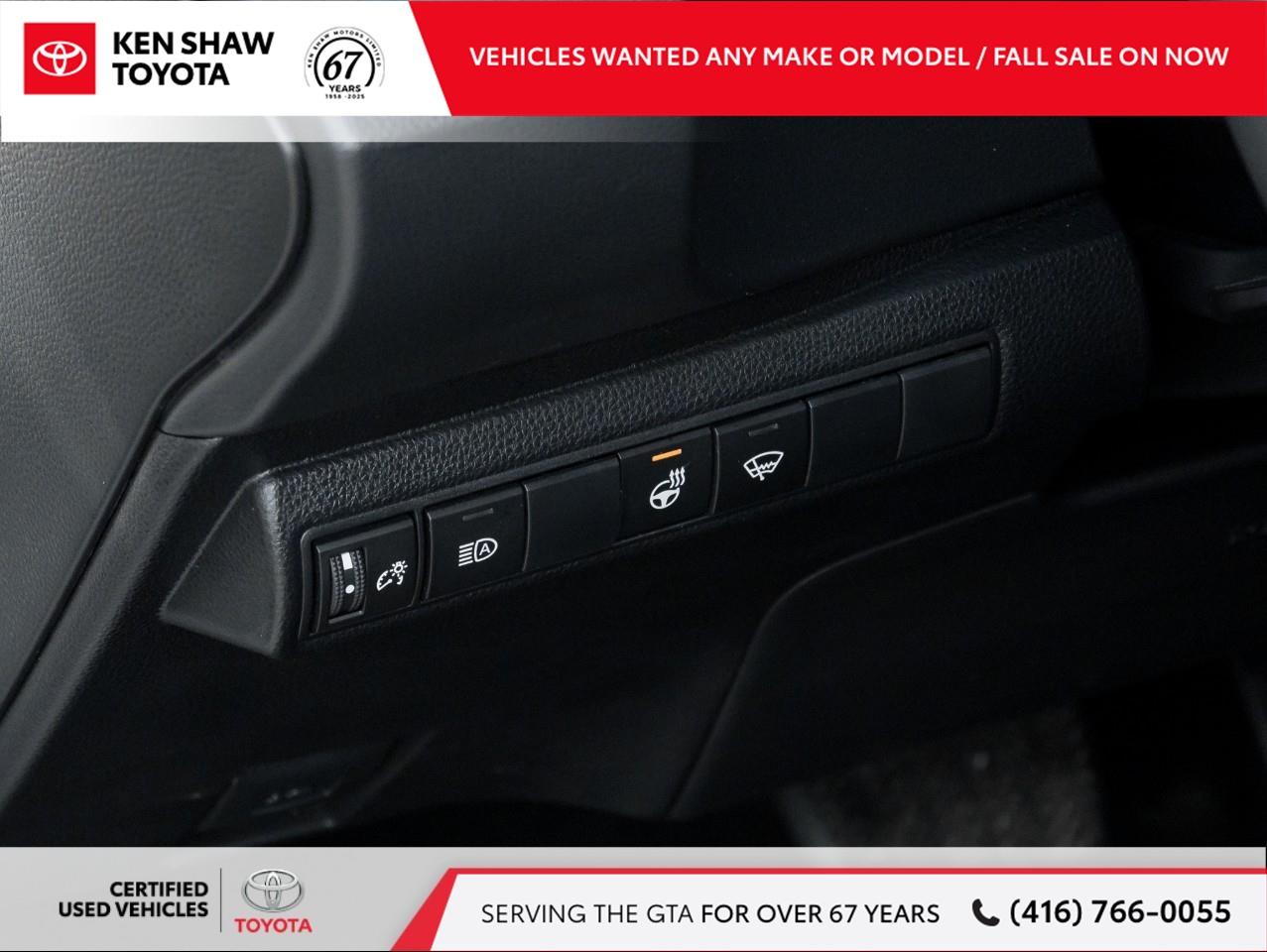 2023 Toyota Corolla Hatchback Base 5dr Photo