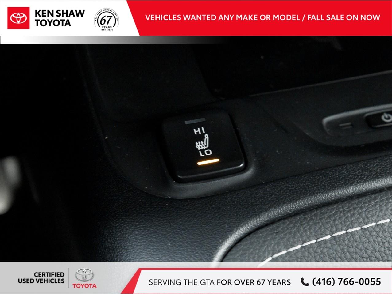 2023 Toyota Corolla Hatchback Base 5dr Photo