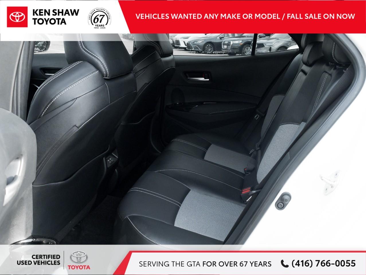 2023 Toyota Corolla Hatchback Base 5dr Photo