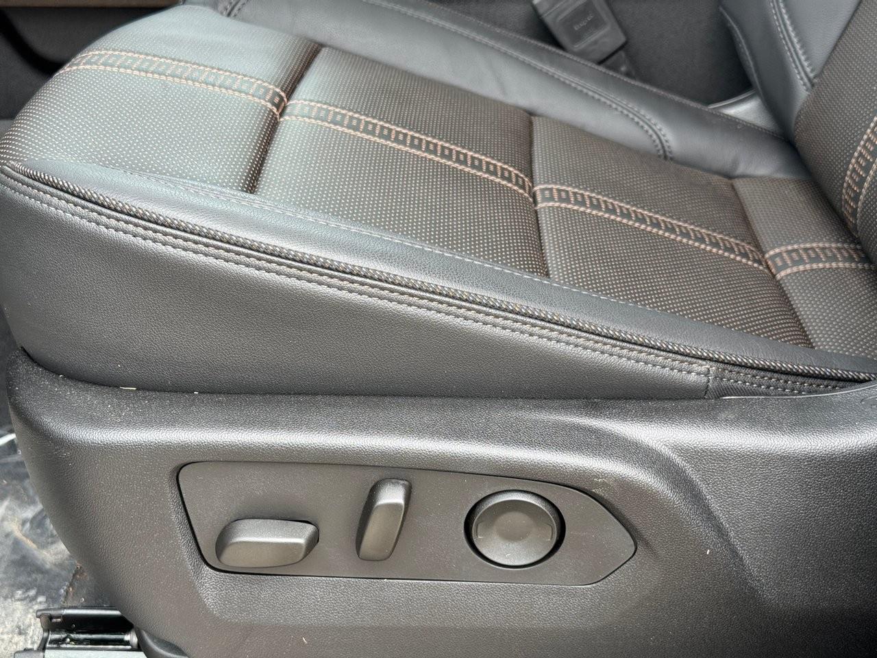 2025 Chevrolet SILVERADO 2500HD 4WD Crew Cab Standard Box High Country Photo