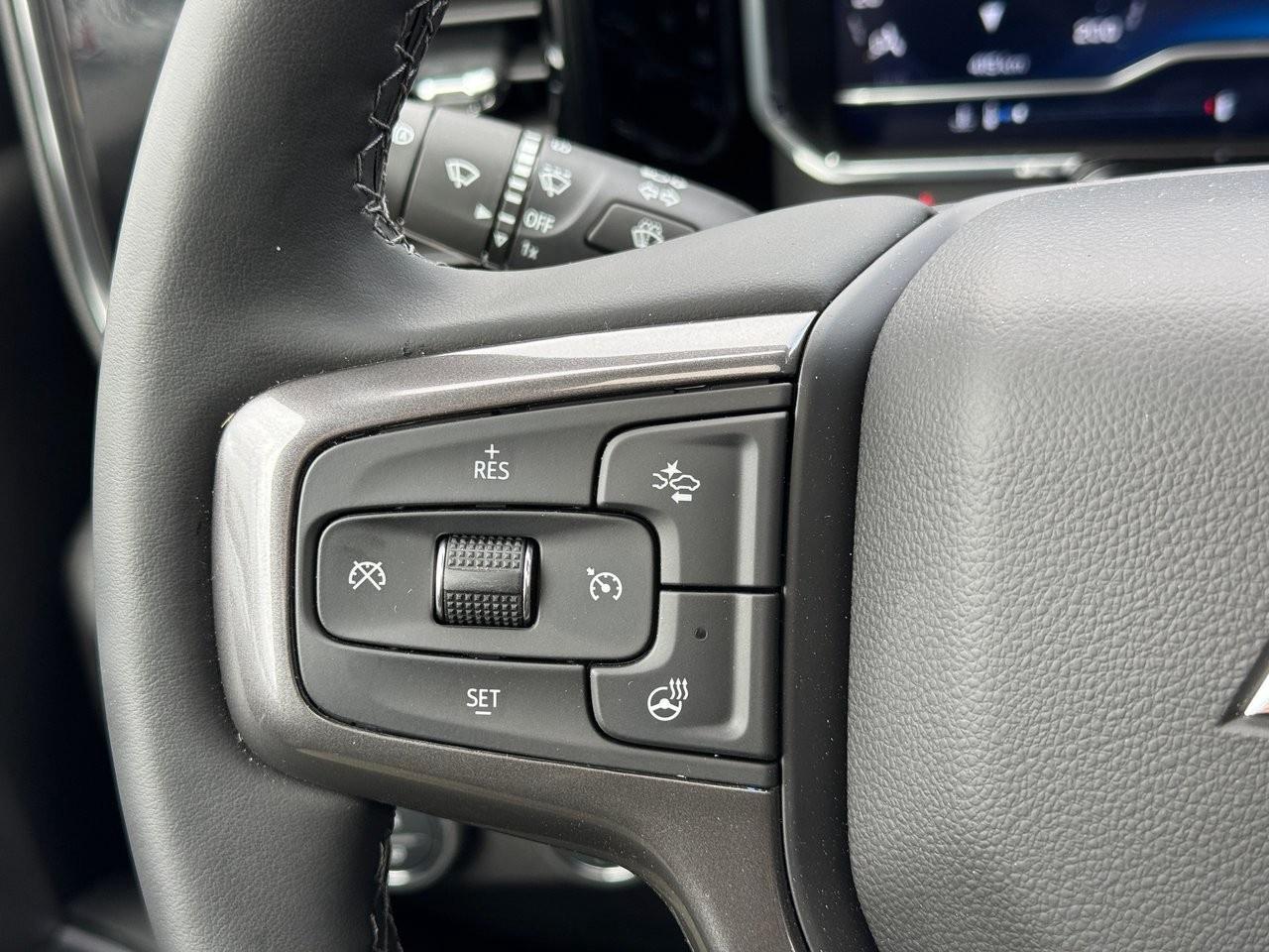 2025 Chevrolet SILVERADO 2500HD 4WD Crew Cab Standard Box High Country Photo