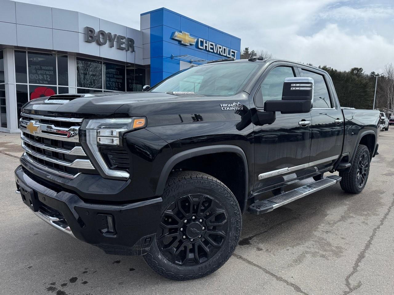 2025 Chevrolet SILVERADO 2500HD 4WD Crew Cab Standard Box High Country Photo