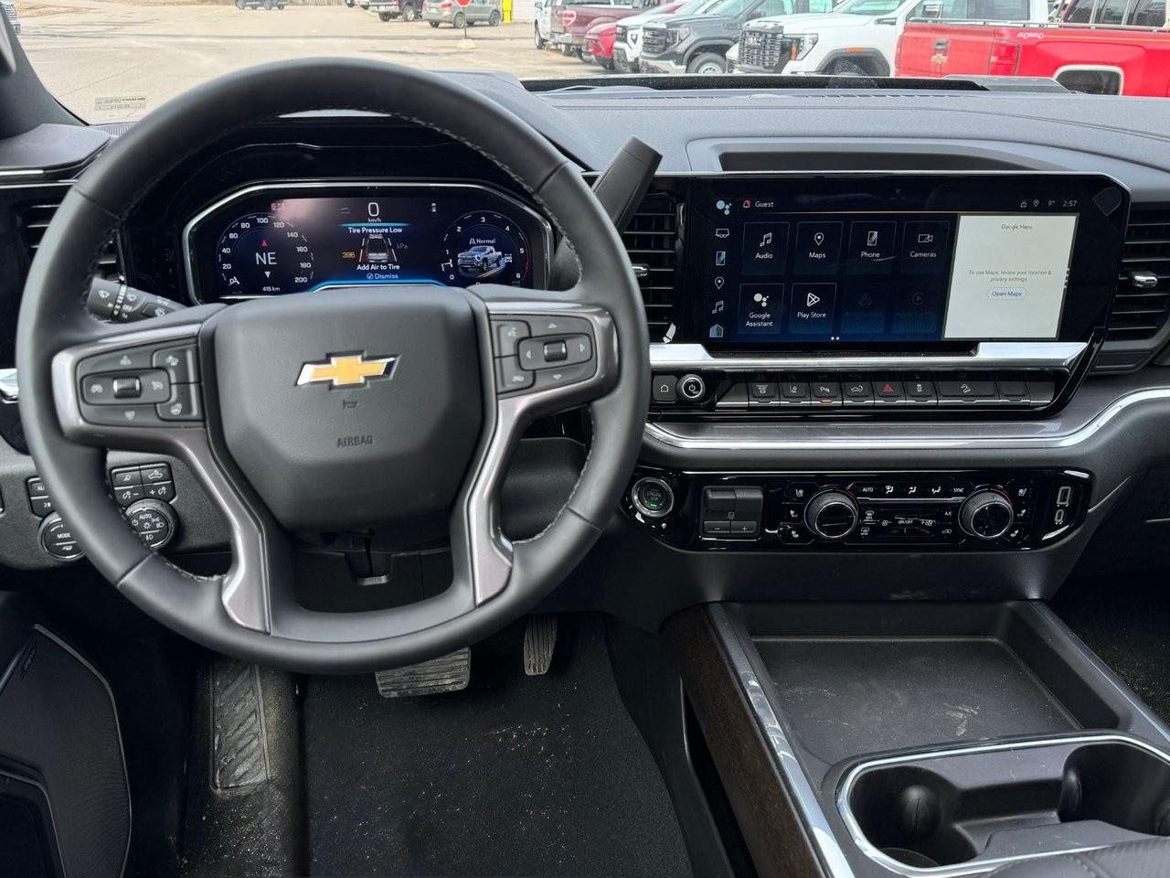 2025 Chevrolet SILVERADO 2500HD 4WD Crew Cab Standard Box High Country Photo
