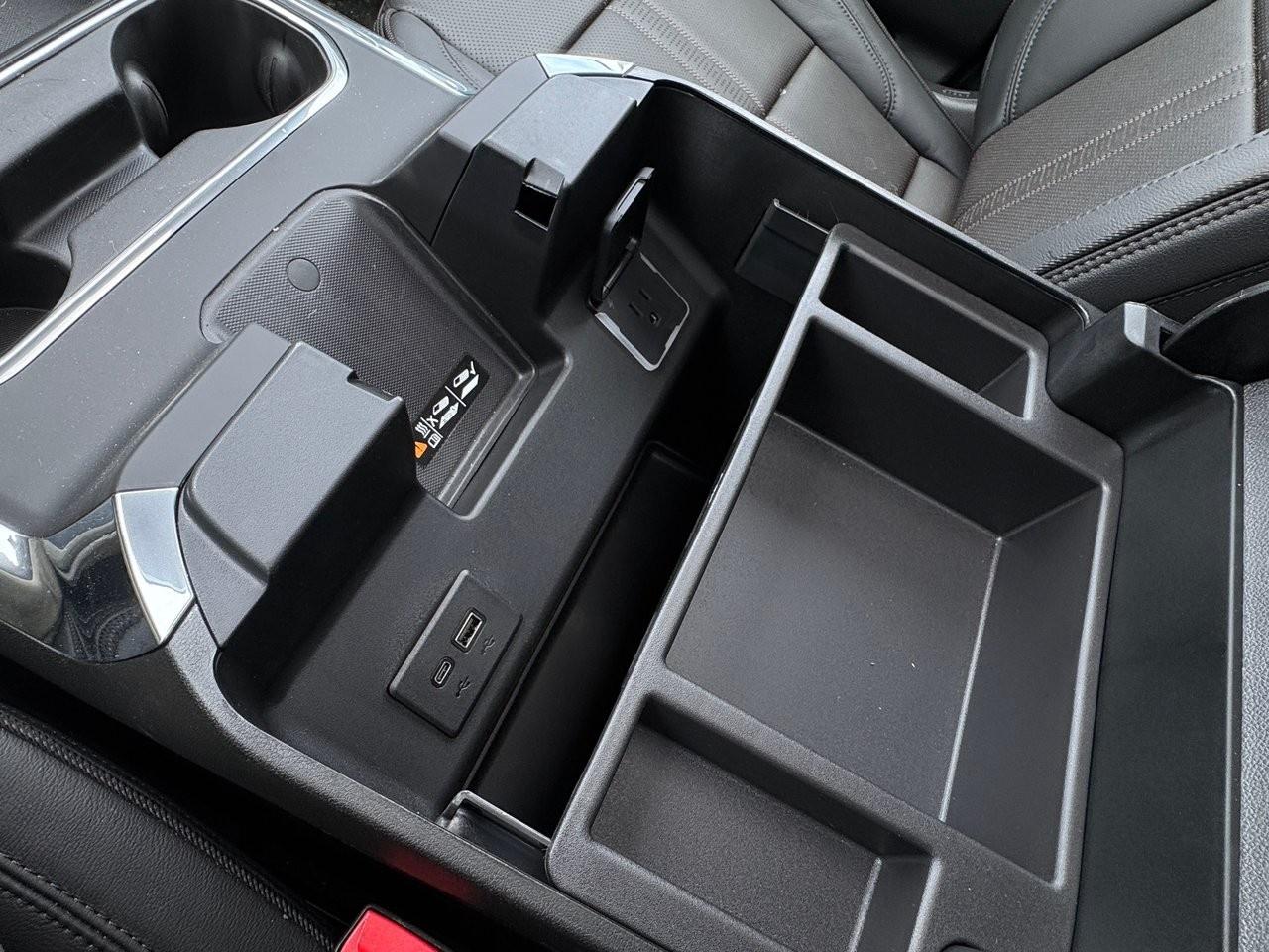 2025 Chevrolet SILVERADO 2500HD 4WD Crew Cab Standard Box High Country Photo