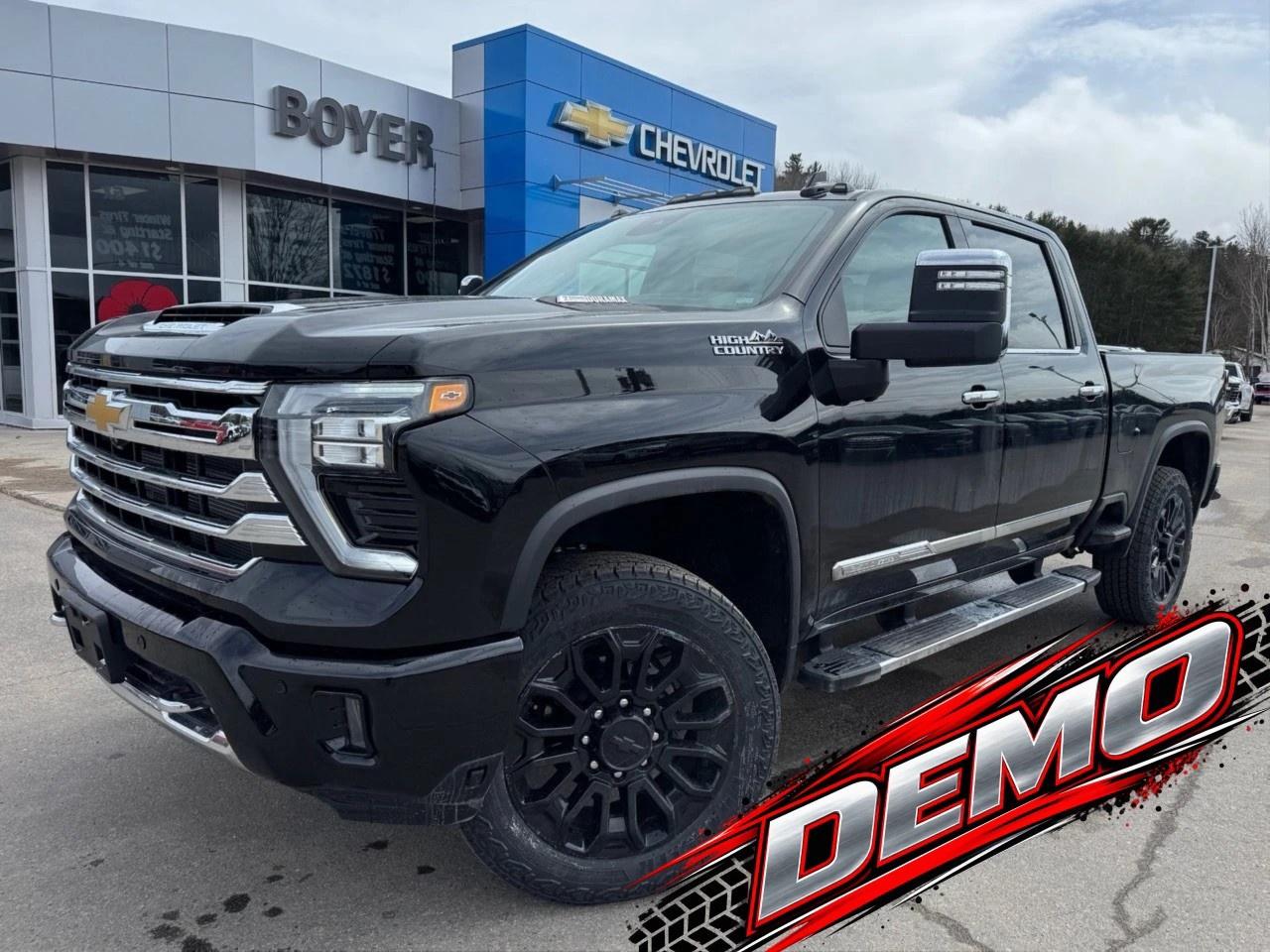 2025 Chevrolet SILVERADO 2500HD 4WD Crew Cab Standard Box High Country Photo