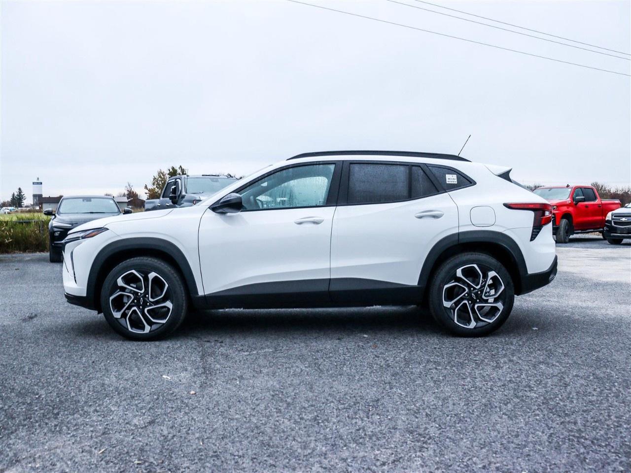 2026 Chevrolet Trax FWD 4dr 2RS Photo2