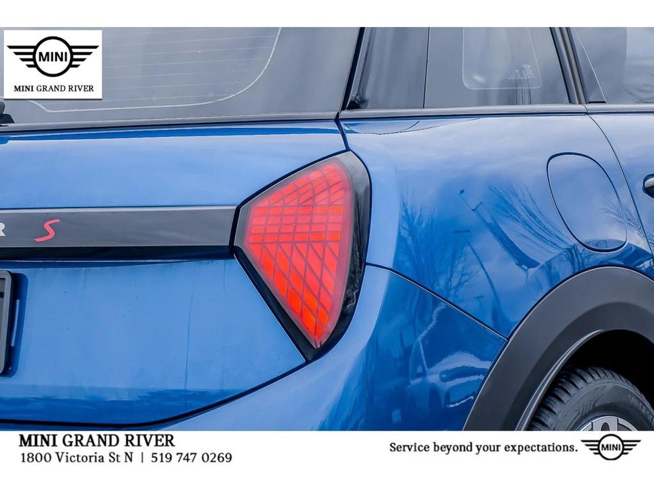 2025 MINI 5 Door Cooper S 4dr Hatchback Photo4