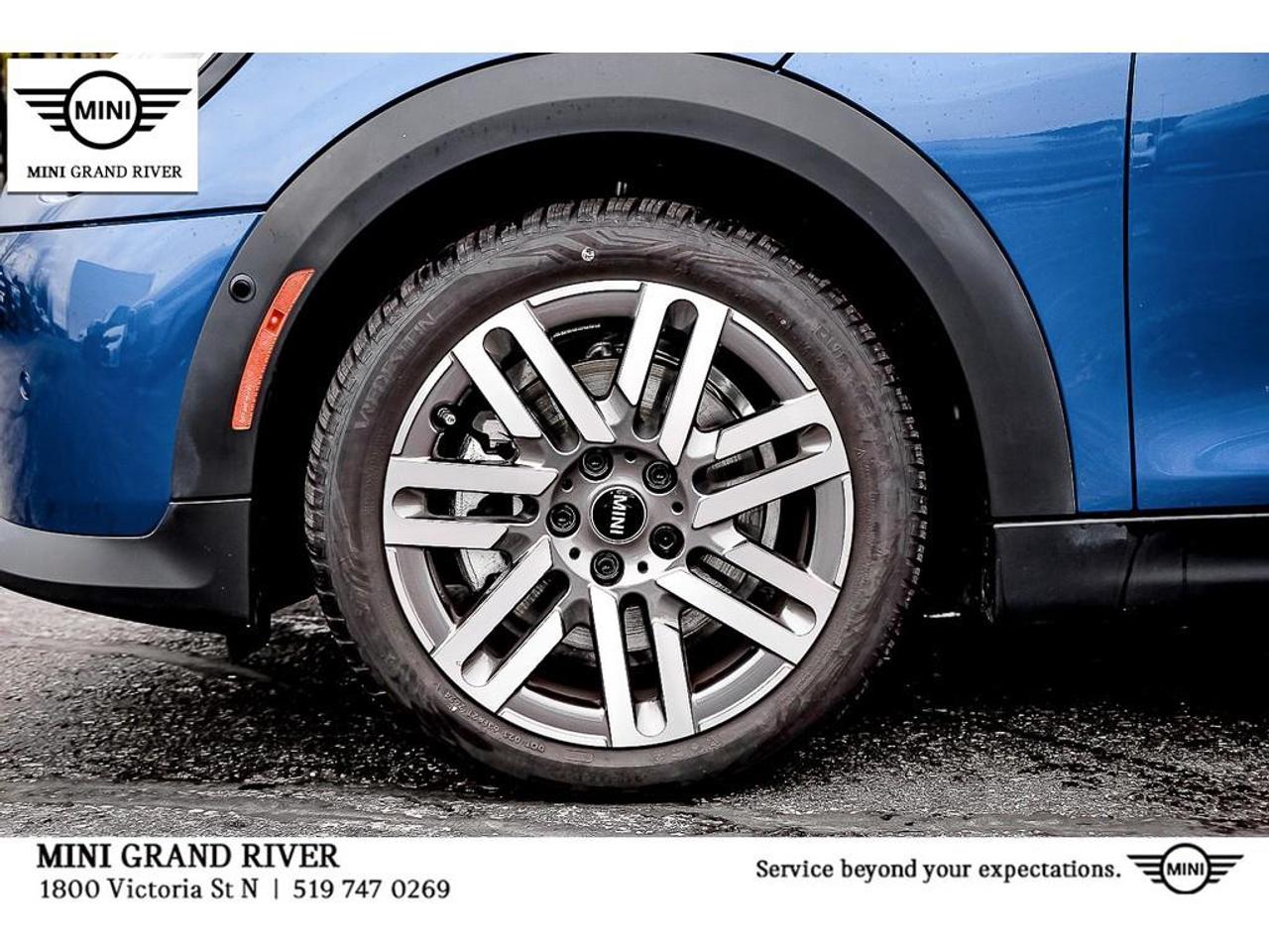 2025 MINI 5 Door Cooper S 4dr Hatchback Photo