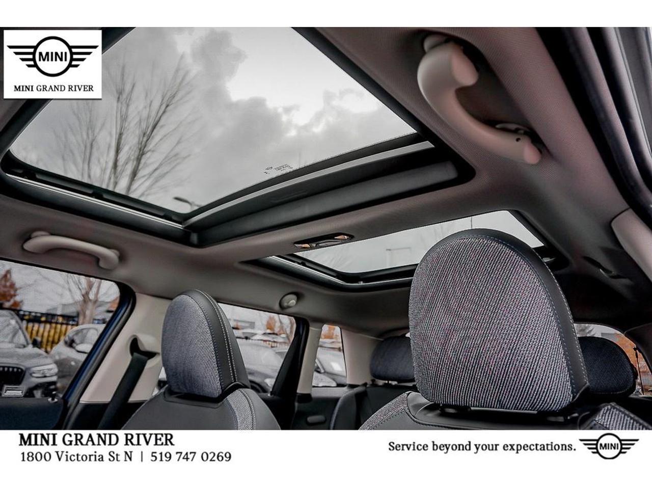 2025 MINI 5 Door Cooper S 4dr Hatchback Photo