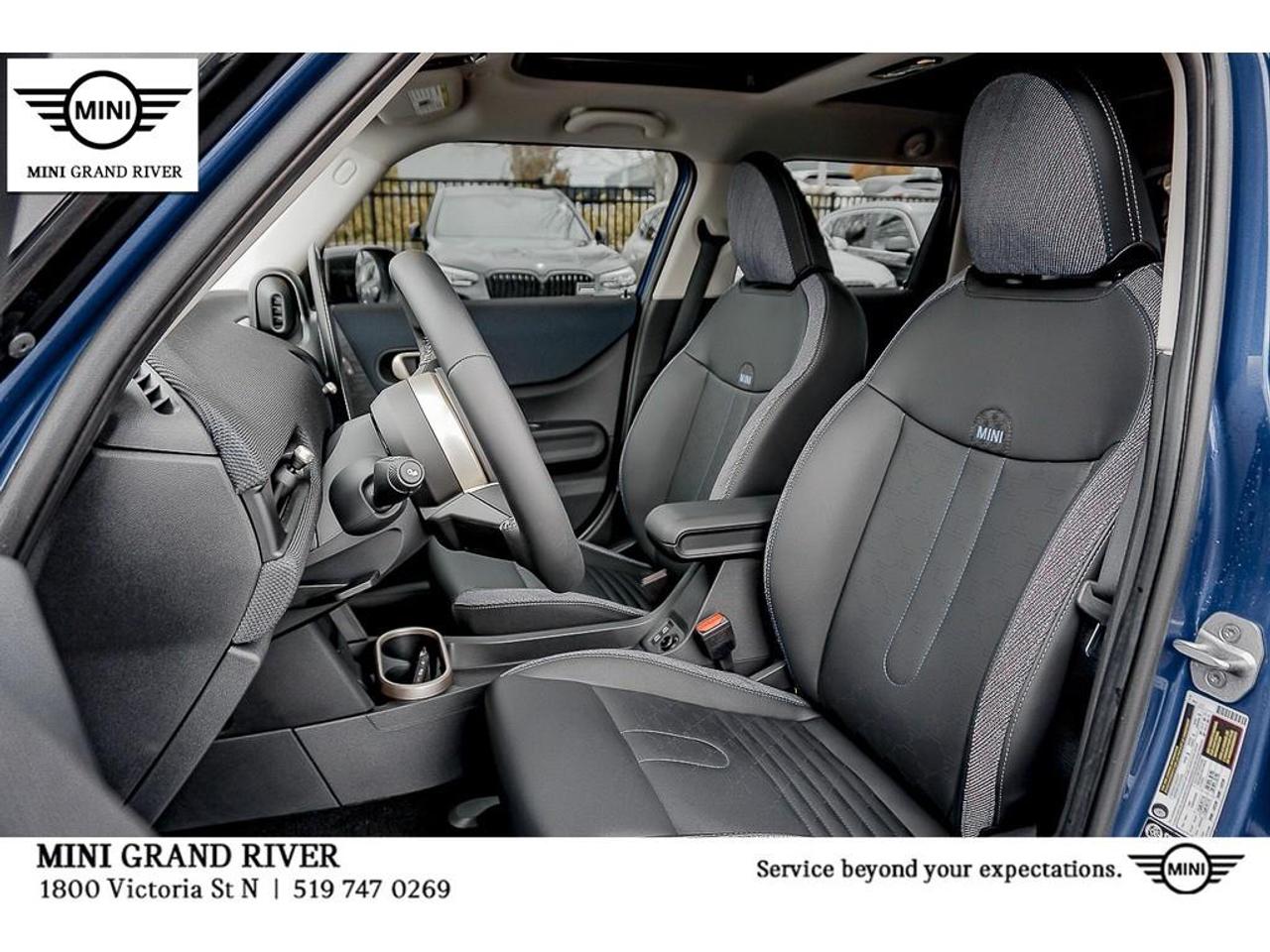 2025 MINI 5 Door Cooper S 4dr Hatchback Photo