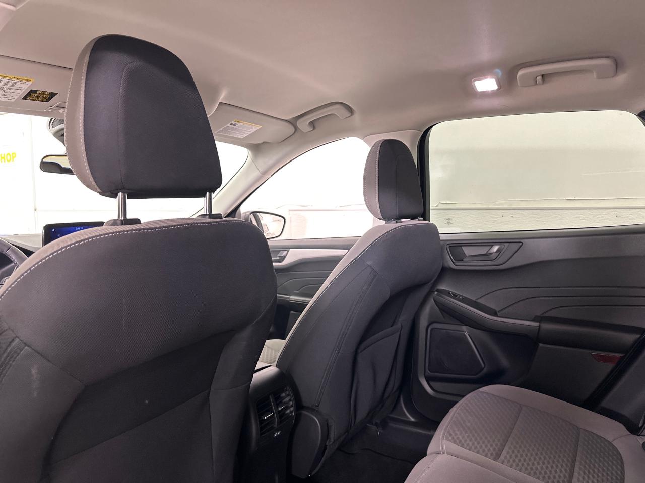 2022 Ford Escape SE 4dr All-Wheel Drive Photo