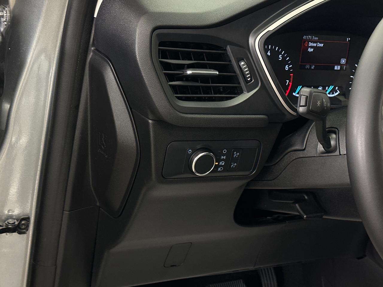 2022 Ford Escape SE 4dr All-Wheel Drive Photo