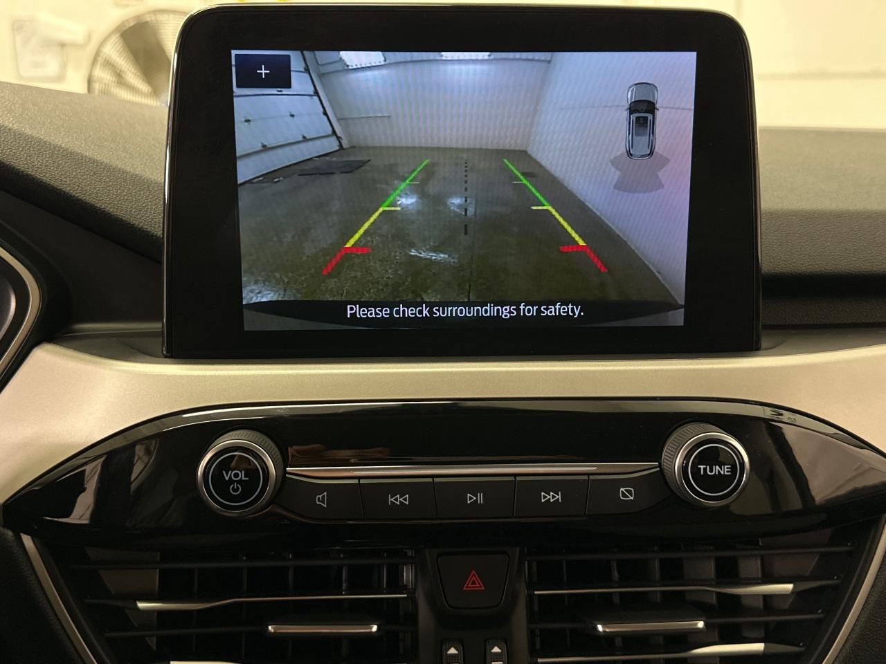 2022 Ford Escape SE 4dr All-Wheel Drive Photo