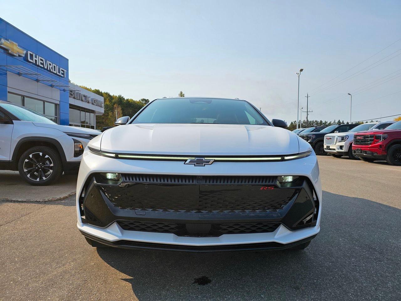 2024 Chevrolet Equinox EV 4dr RS w/3RS Photo