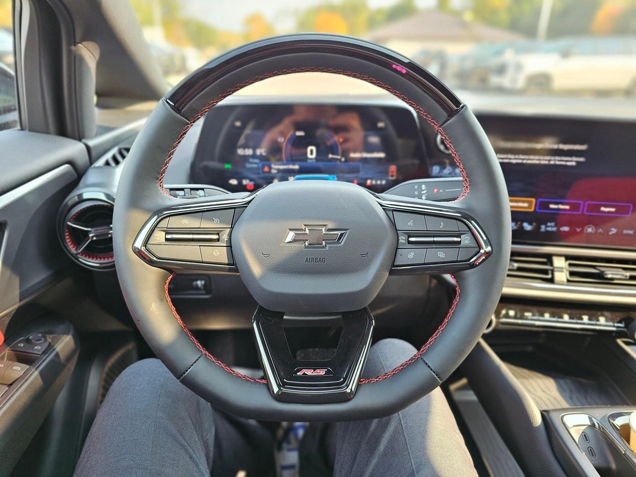 2024 Chevrolet Equinox EV 4dr RS w/3RS Photo