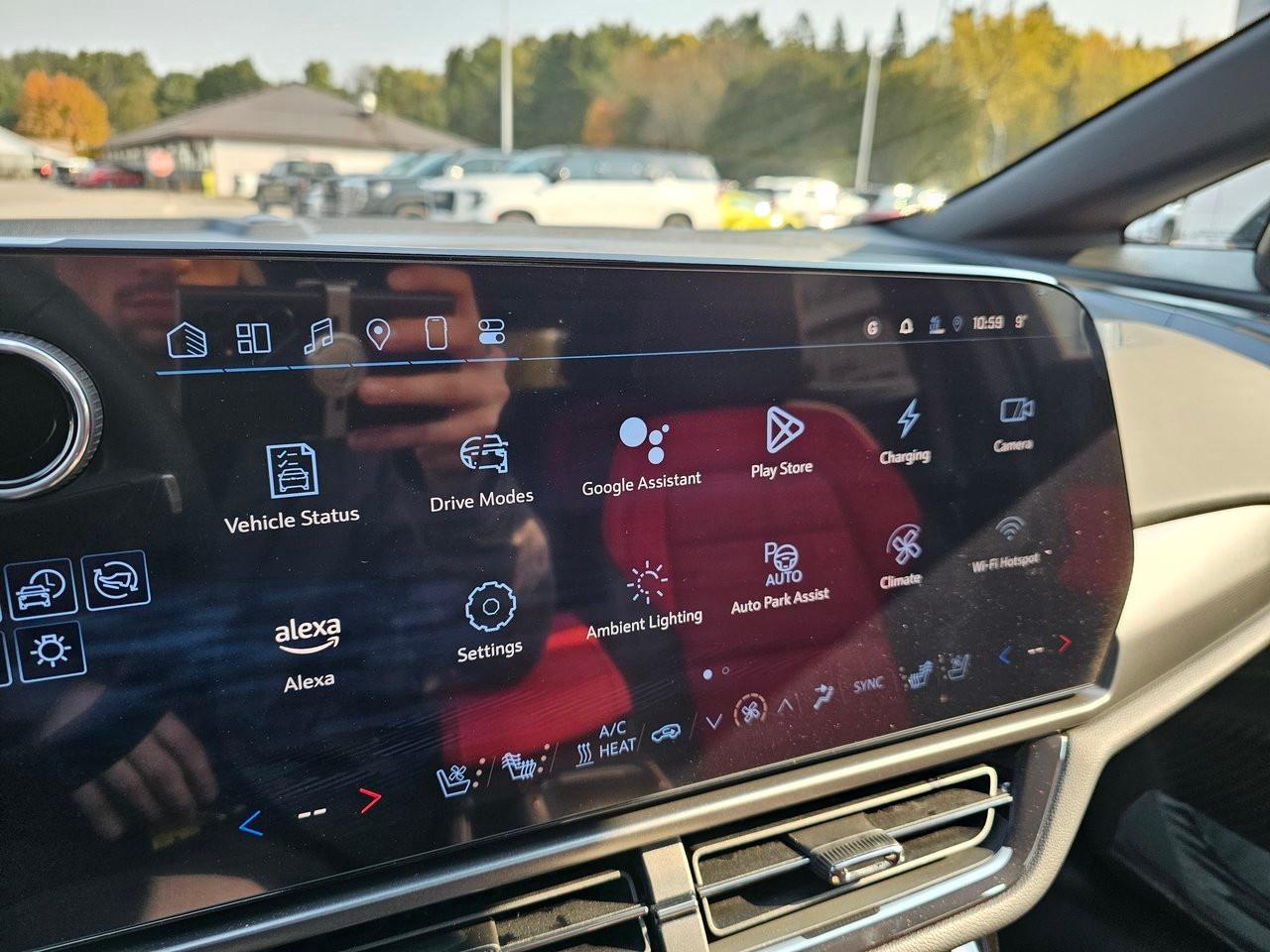 2024 Chevrolet Equinox EV 4dr RS w/3RS Photo