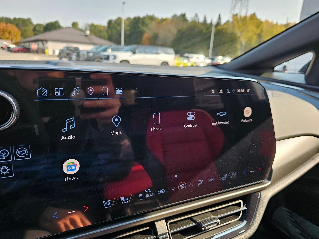 2024 Chevrolet Equinox EV 4dr RS w/3RS Photo