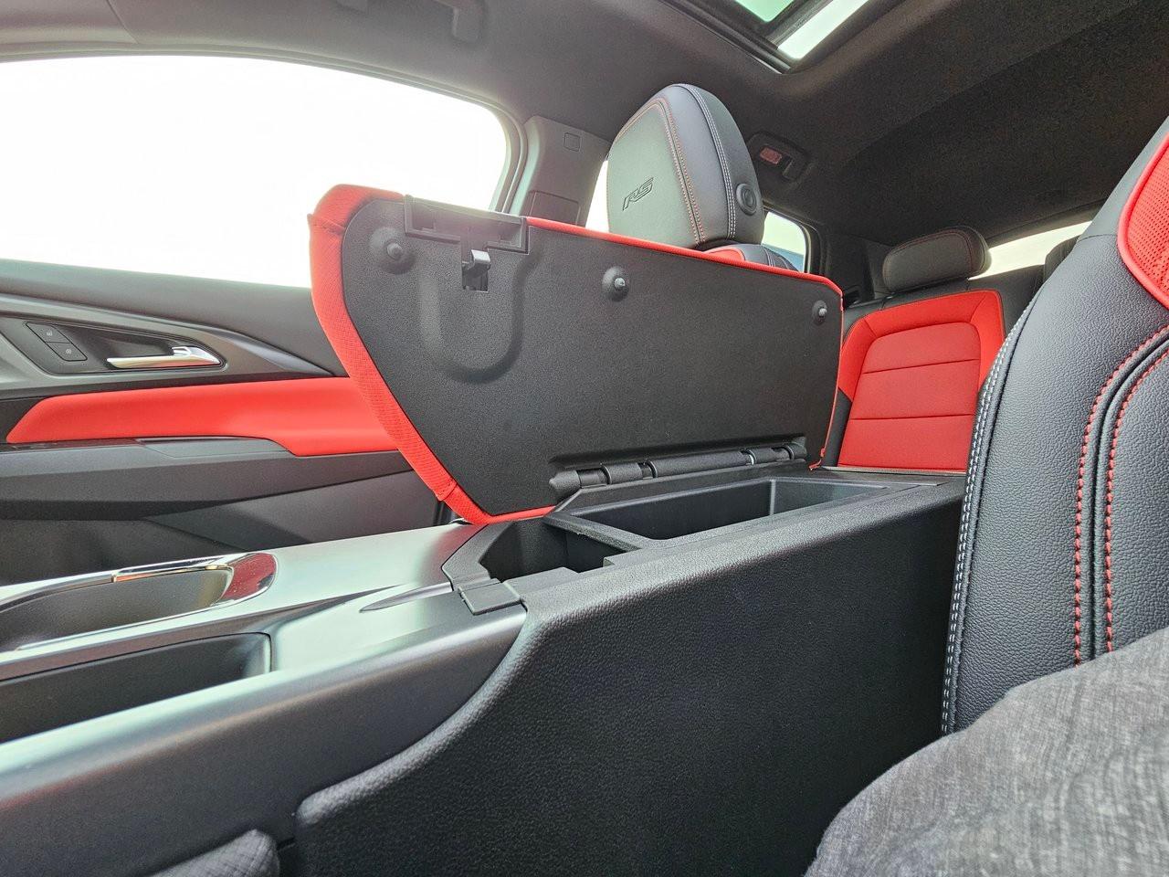 2024 Chevrolet Equinox EV 4dr RS w/3RS Photo